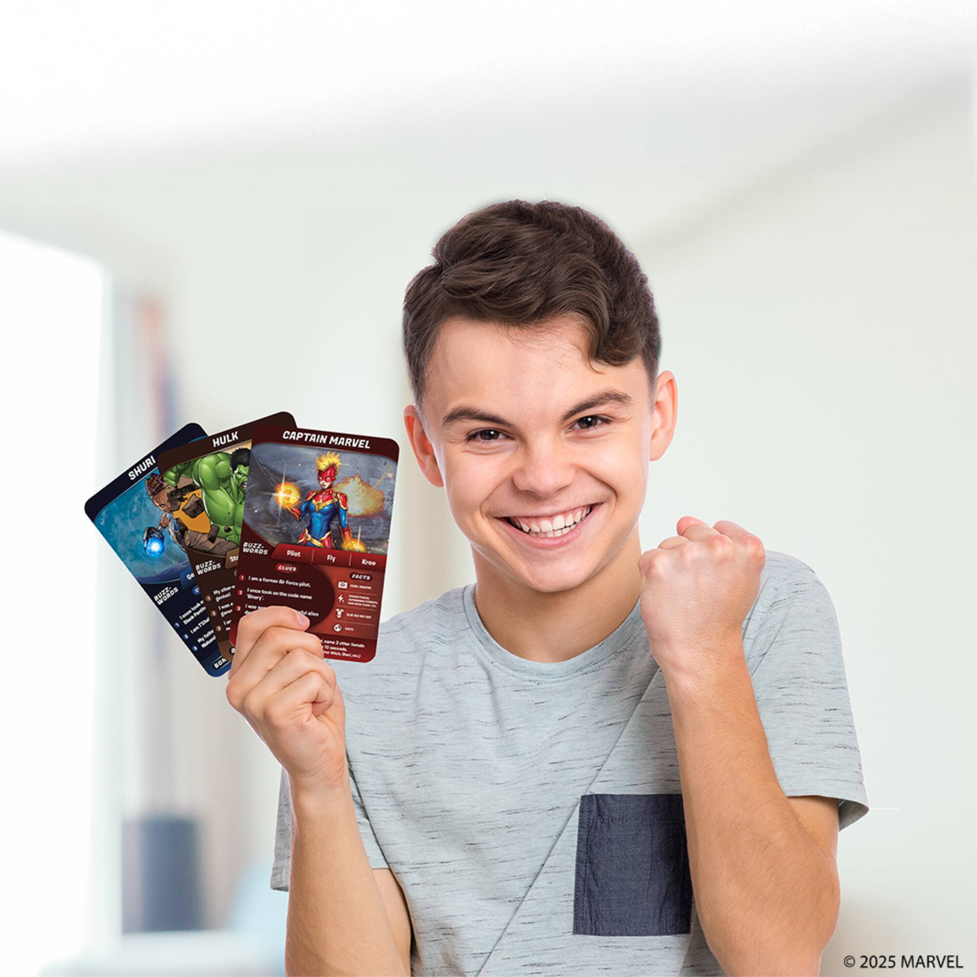 Skillmatics® Guess in 10® Marvel Card Game